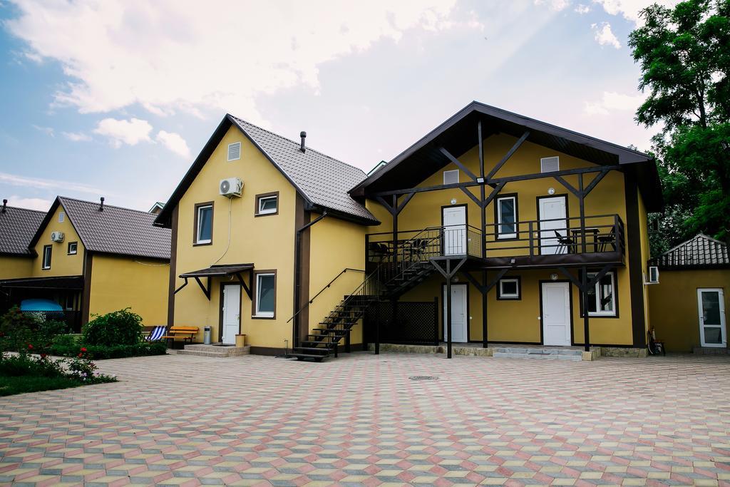 Villa- Azov Berdyansʼk Exterior foto